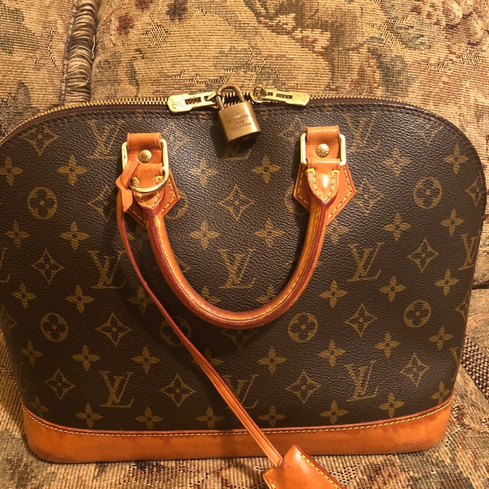 VINTAGE LOUIS VUITTON MONOGRAM ALMA BAG